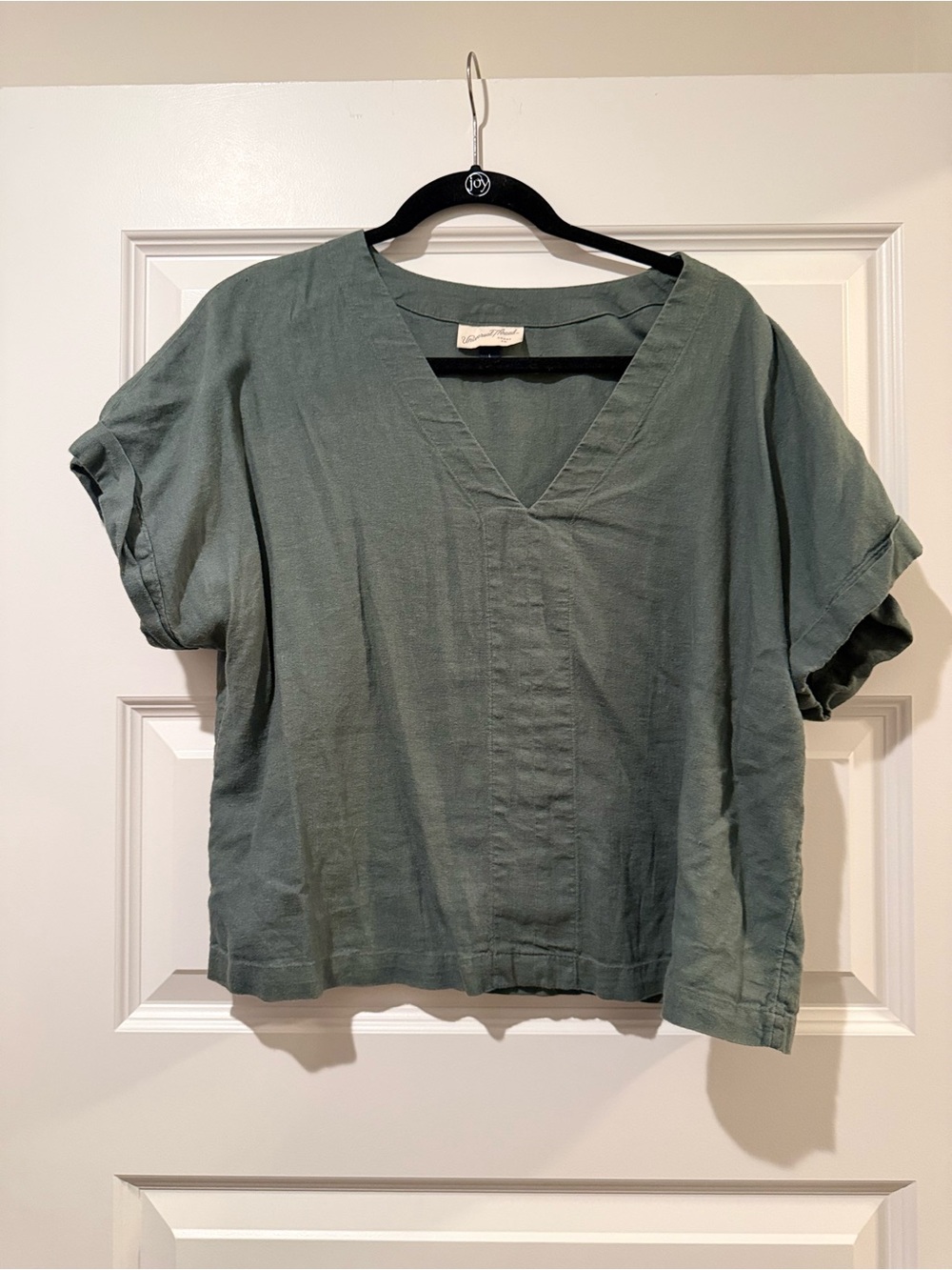Universal Thread Short-Sleeve V-Neck Top in Green